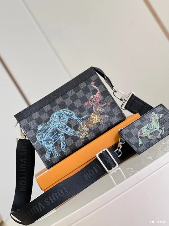 Cheap WEARABLE LOUIS GASTON VUITTON 0802
